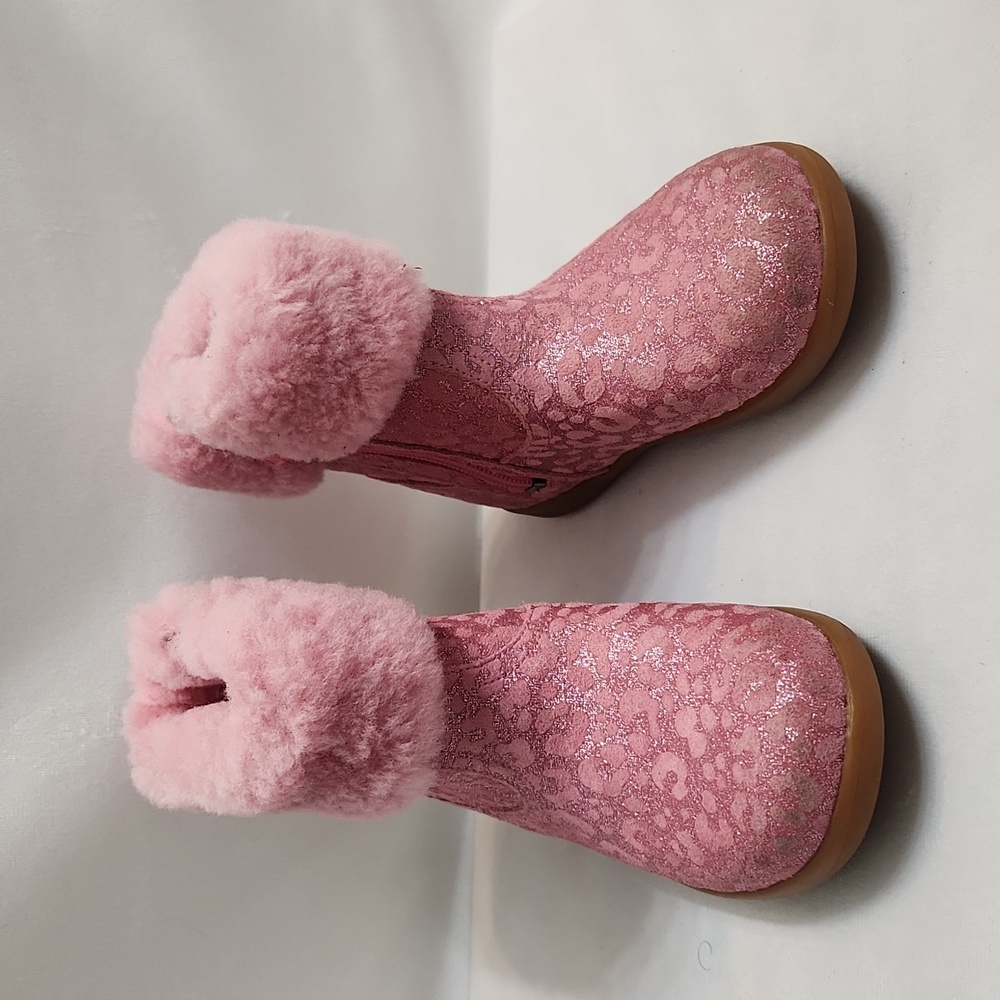 UGG Jorie II Glitter Leopard Pink Boots (Girls Size 9)